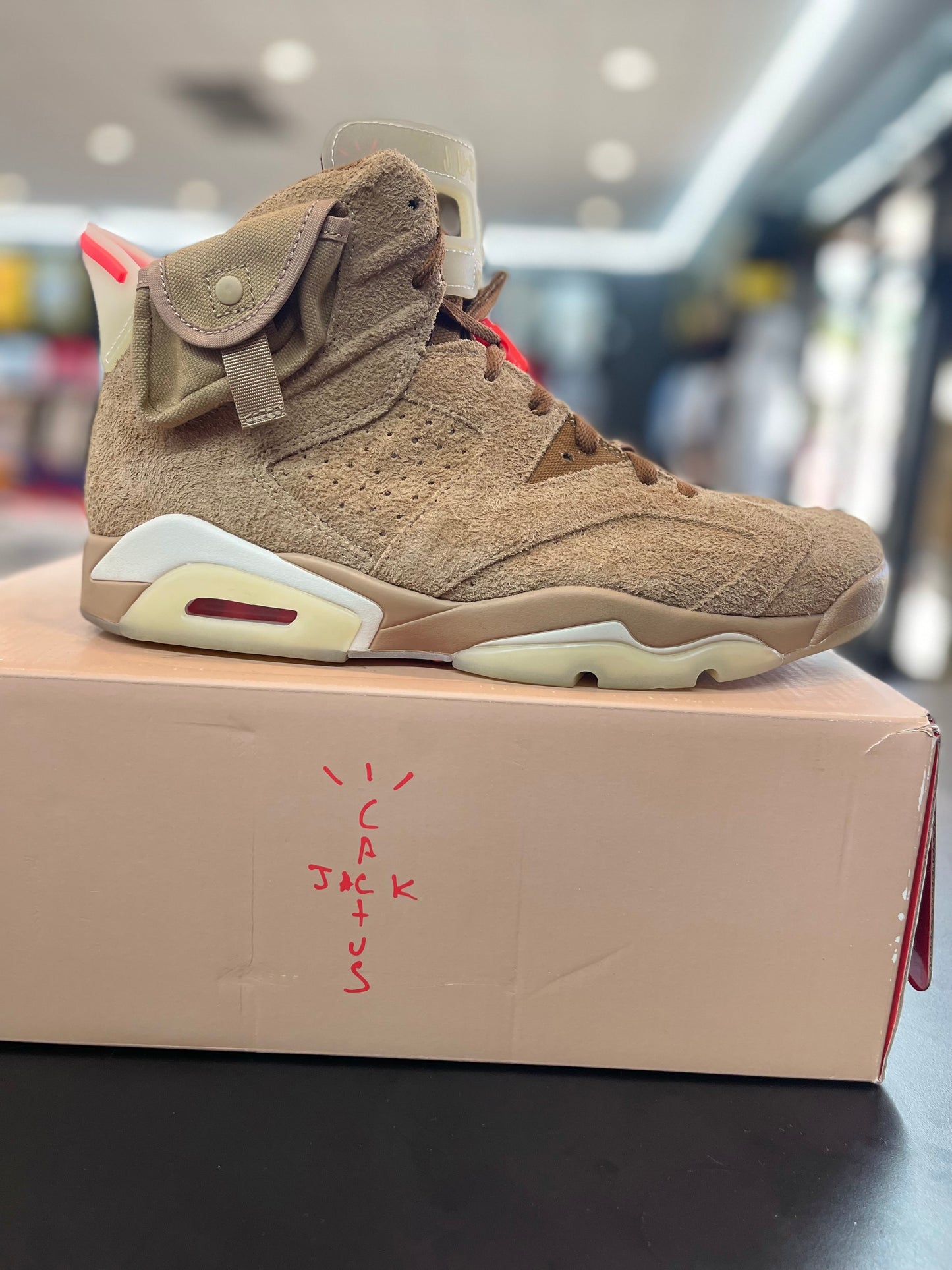 Air Jordan Retro 6 “Travis Scott British Khaki *Size 10.5 Preowned*