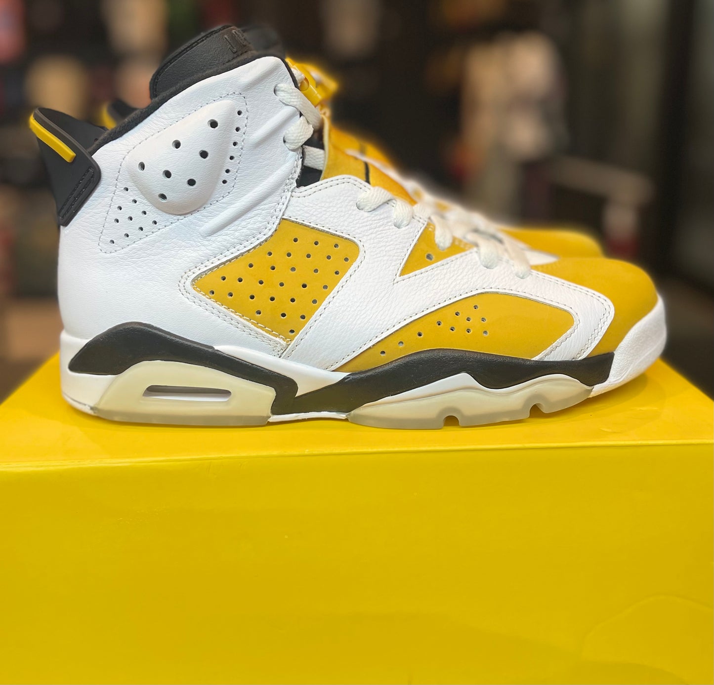 Air Jordan Retro 6 “Yellow Ochre”  *Size 9.5 Pre Owned*