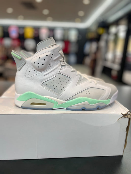 Air Jordan Retro 6 “Mint Foam” *Size 10 Preowned”