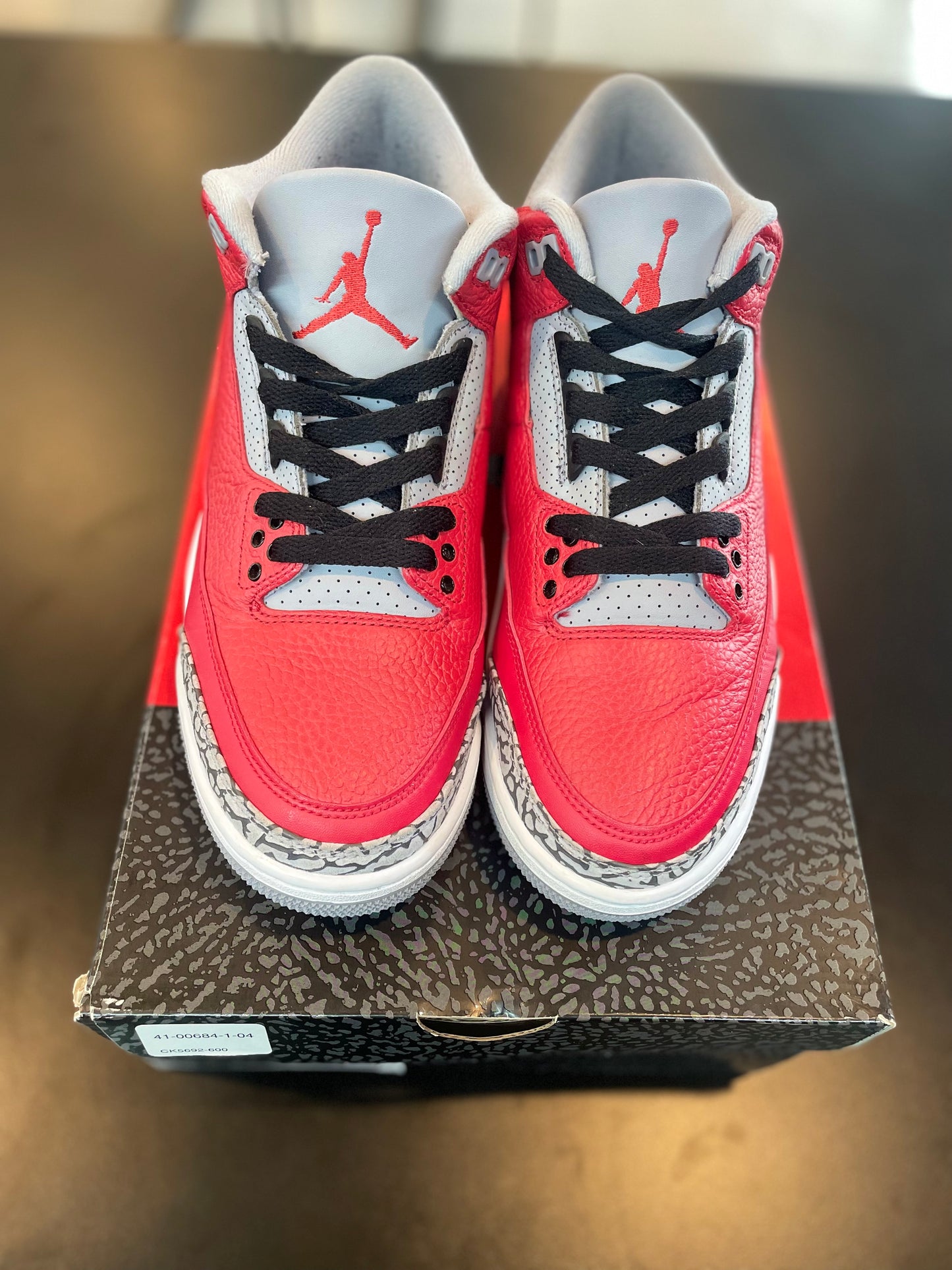 Air Jordan Retro 3 “Unite” *Size 8 Preowned*