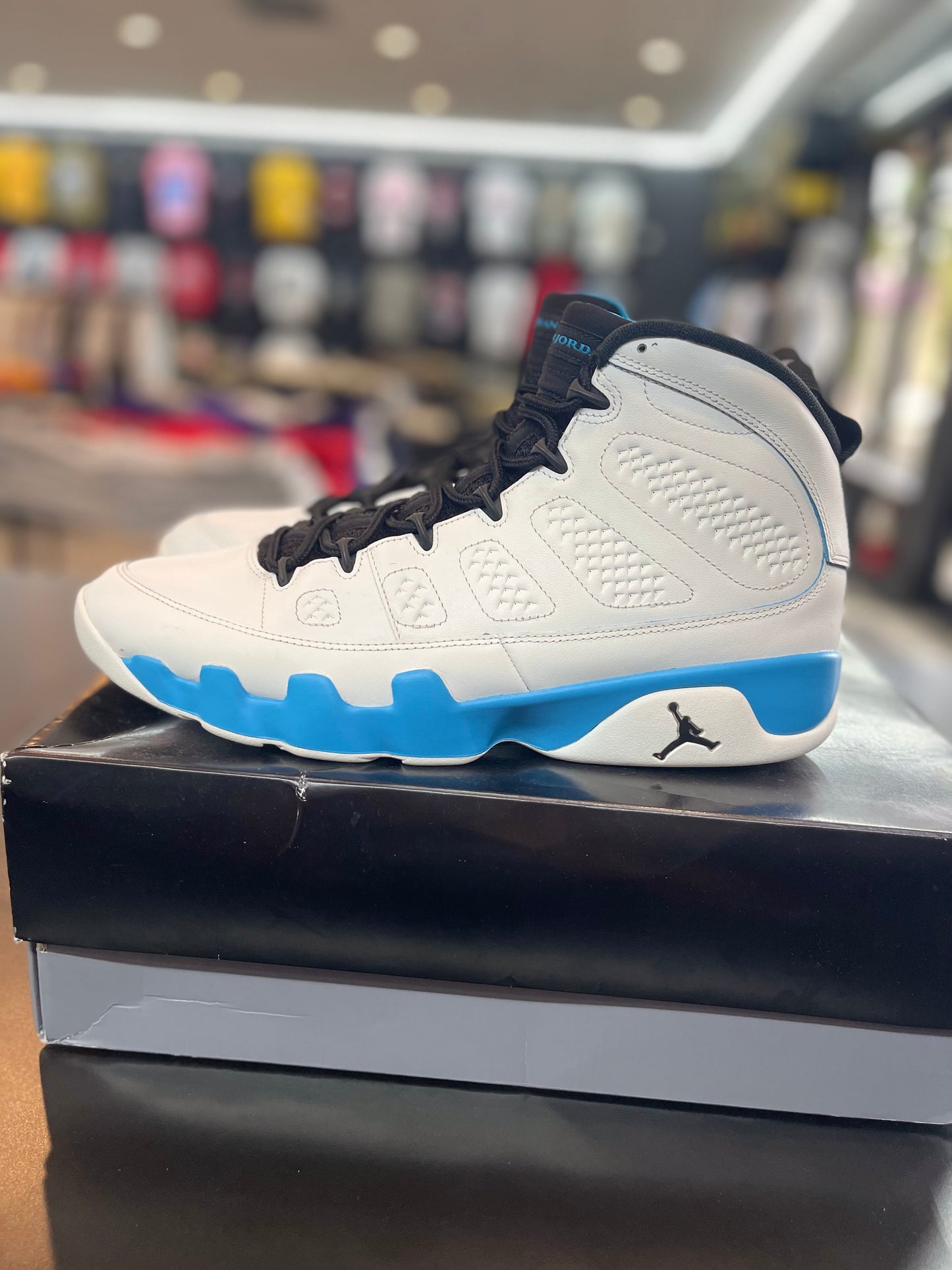 Air Jordan Retro 9 “Powder Blue” *Size 13 Preowned*