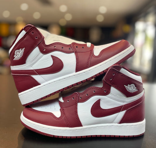 Air Jordan Retro 1 High Og “Artisanal Team Red”