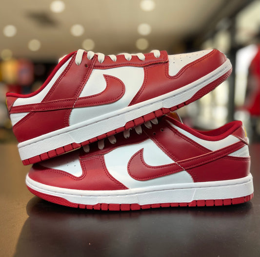 Nike Dunk Low “USC”