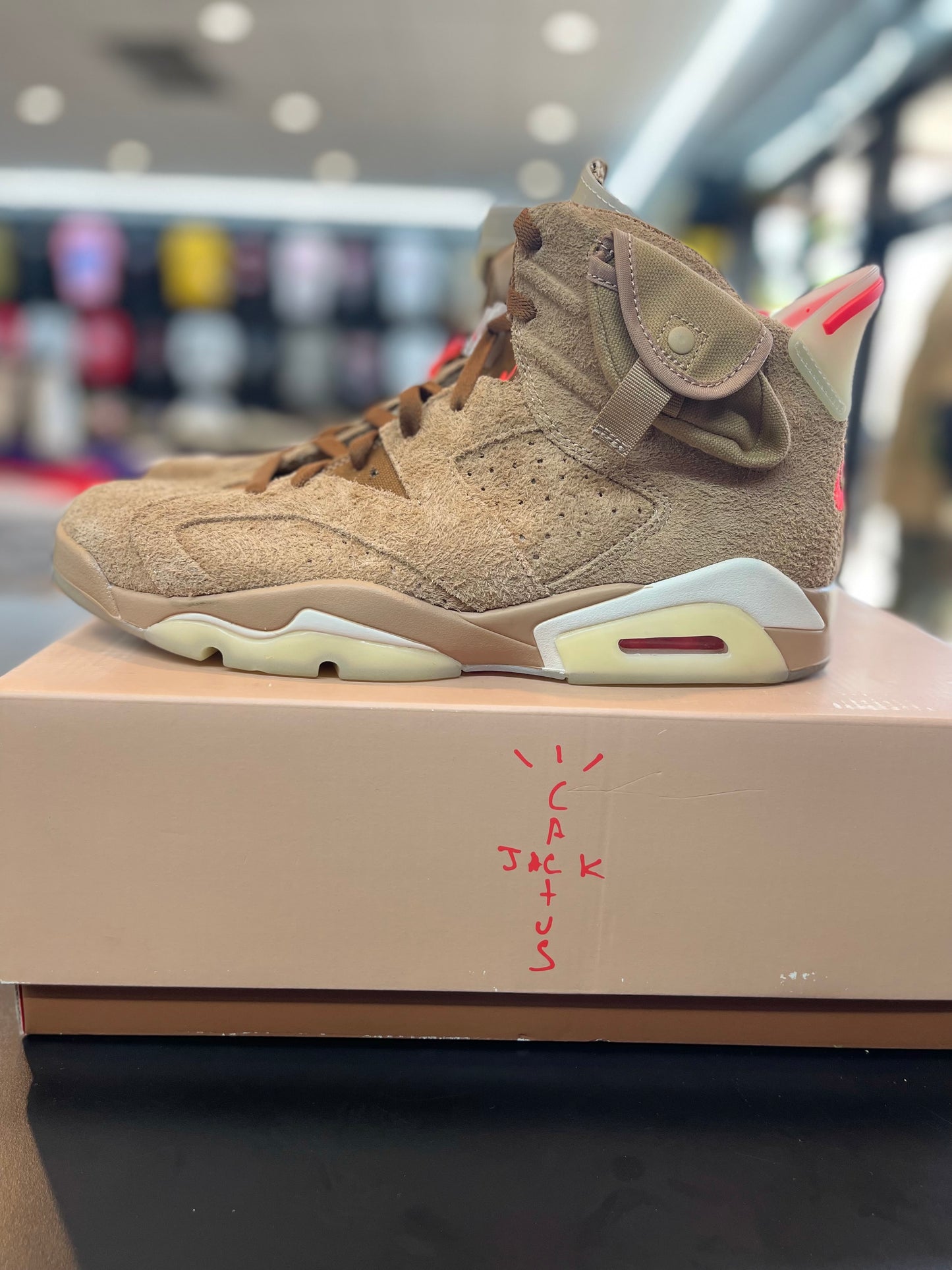 Air Jordan Retro 6 “Travis Scott British Khaki *Size 10.5 Preowned*