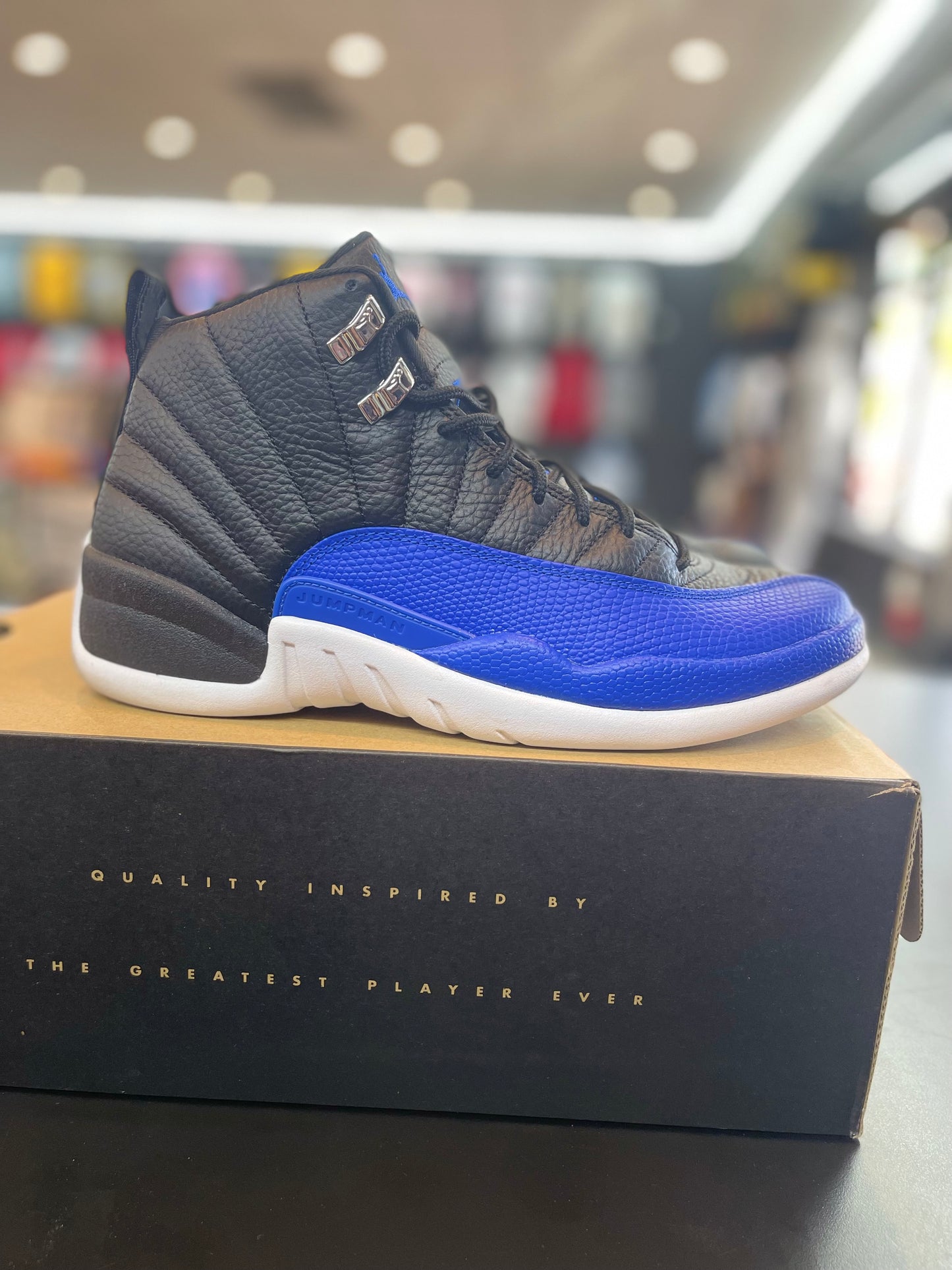 Air Jordan Retro 12 “Hyper Royal” *Size 9 Preowned*