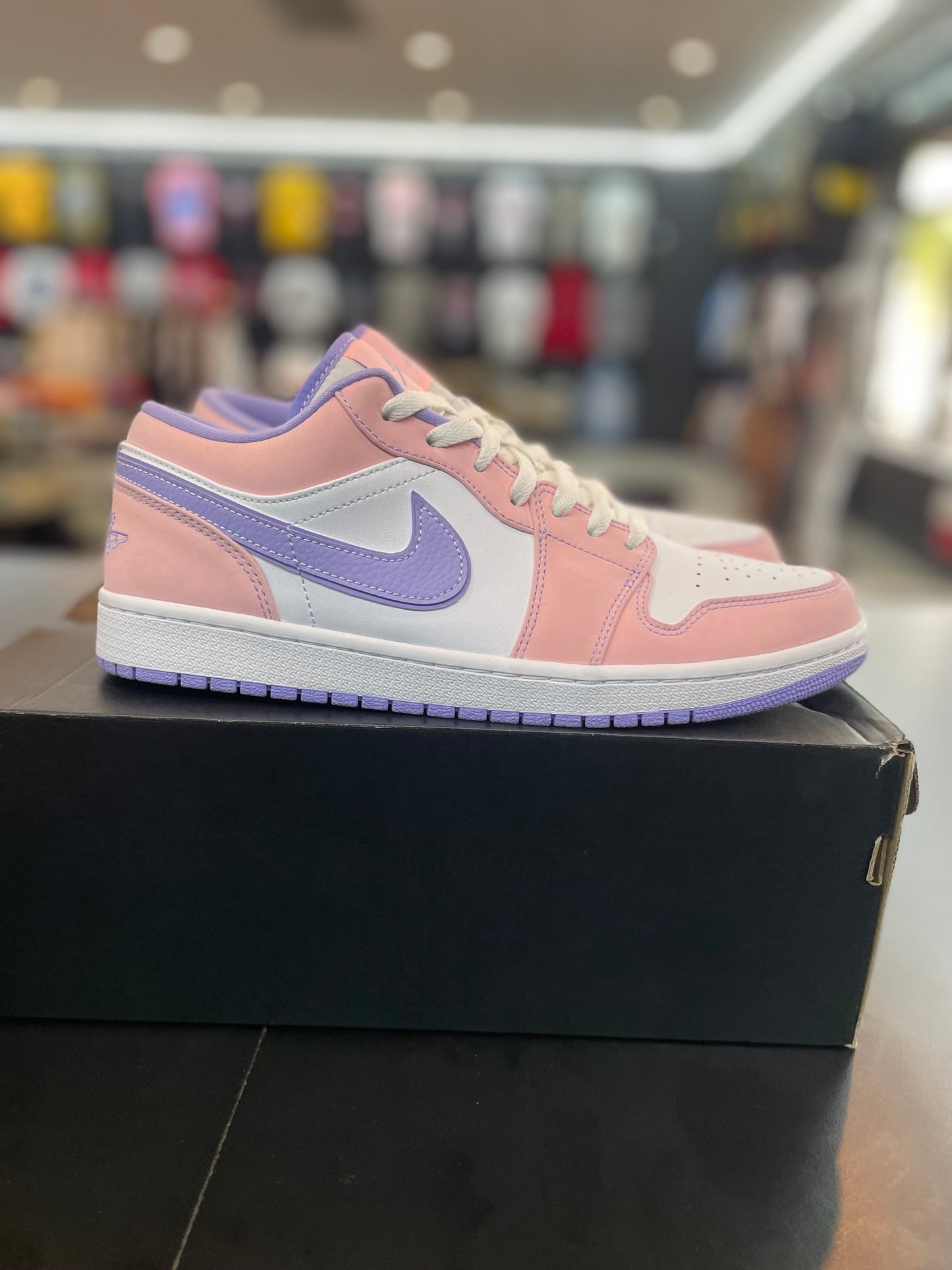 Air Jordan 1 Low “Arctic Punch” *Size 11 Preowned*