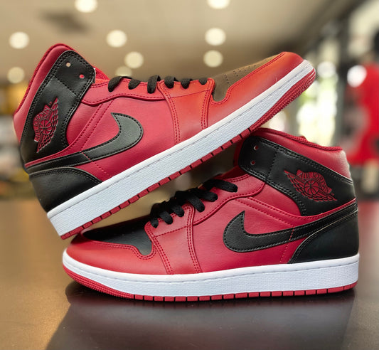 Air Jordan Retro 1 Mid “Reverse Bred”