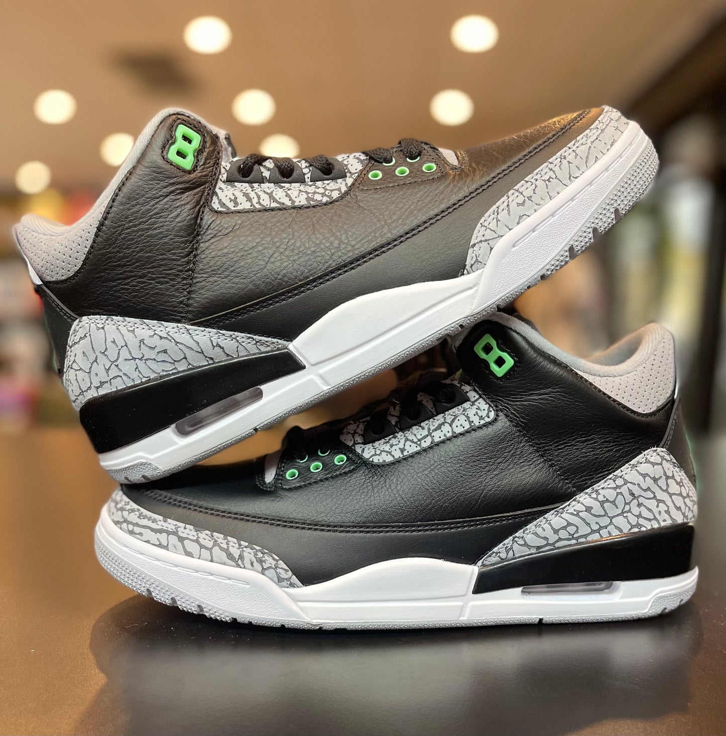 Air Jordan Retro 3 “Green Glow”