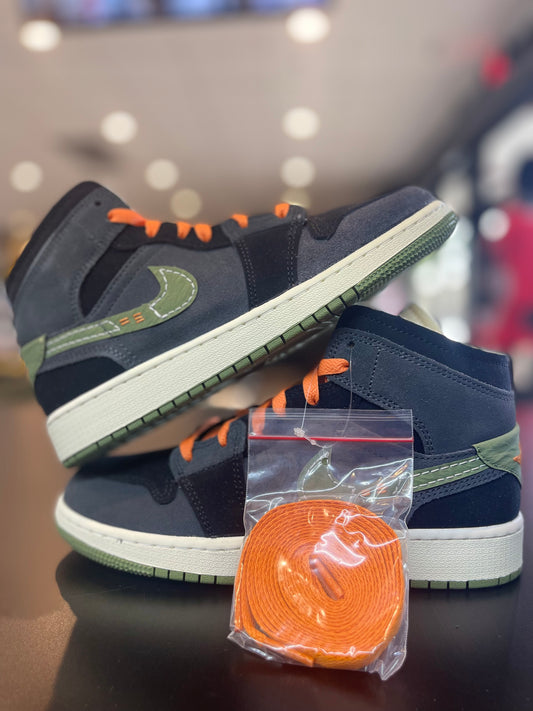 Air Jordan 1 Mid SE “ Craft Anthracite Light Olive” (GS)