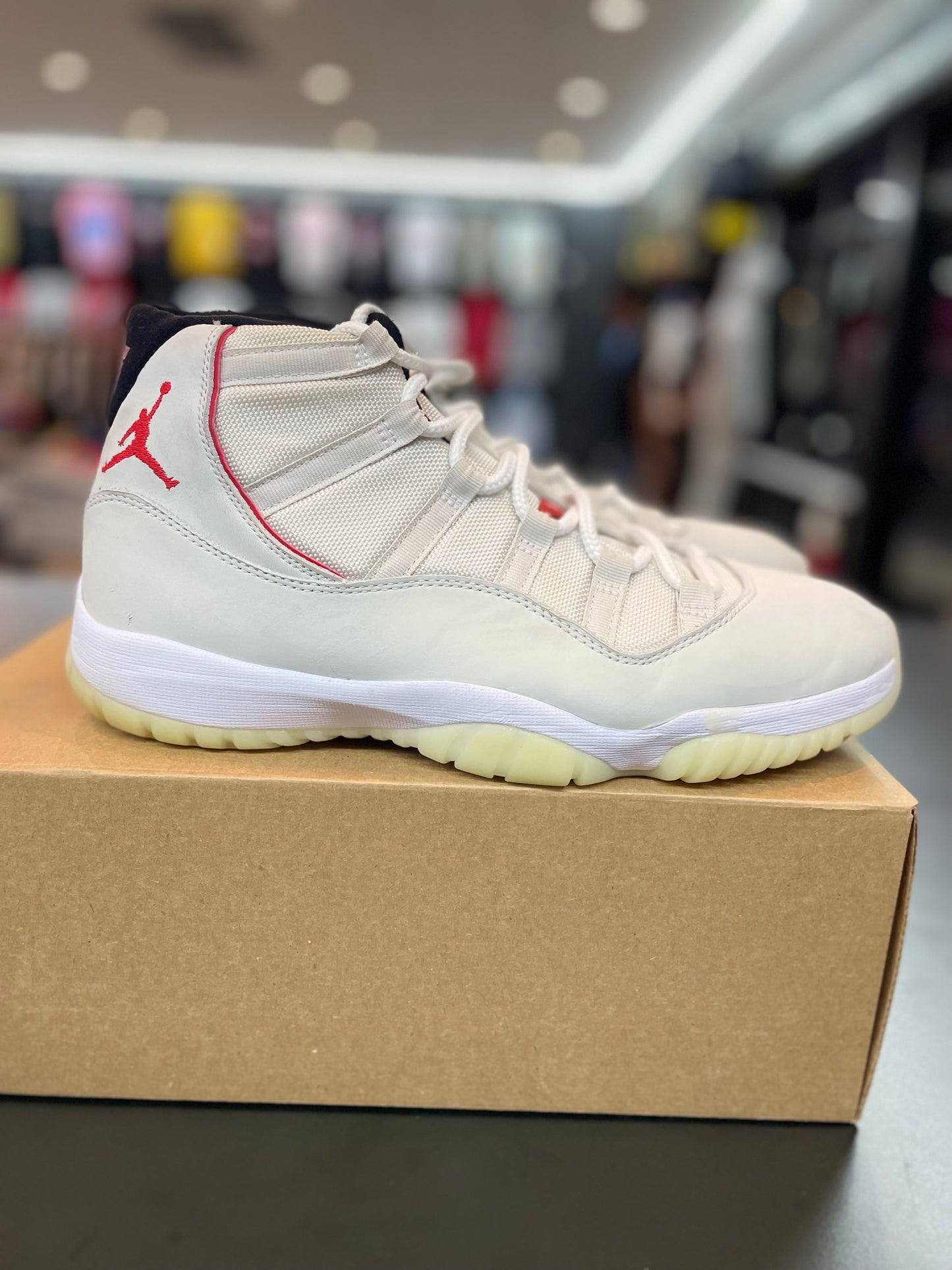 Air Jordan Retro 11 “Platinum Tint” *Size 11 Preowned*