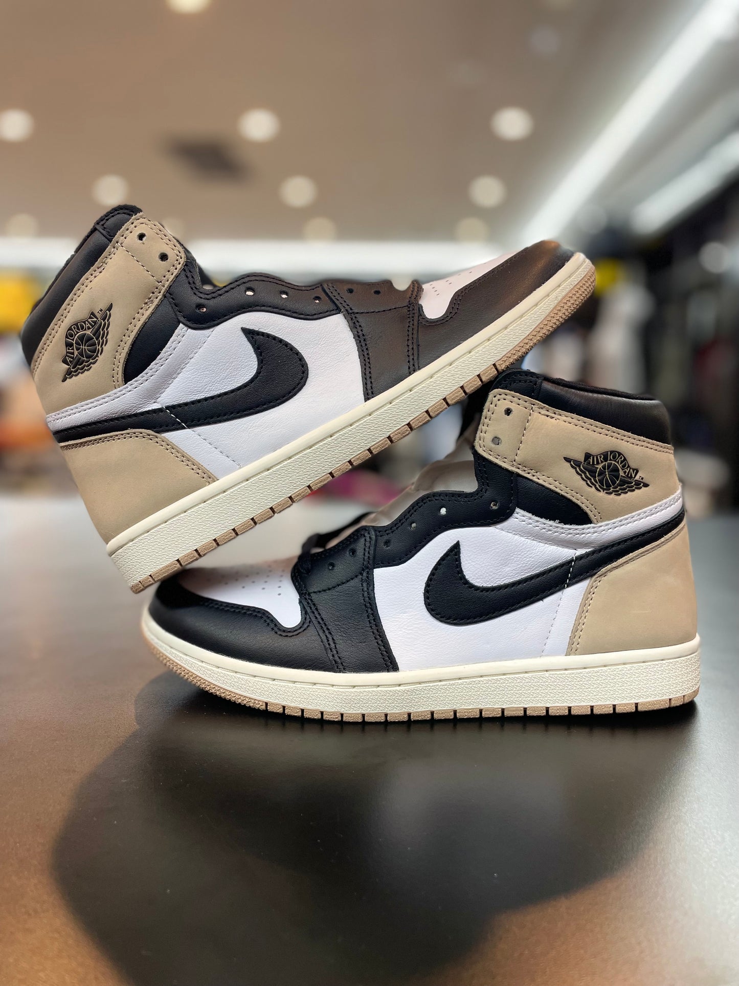 Air Jordan Retro 1 “Latte”