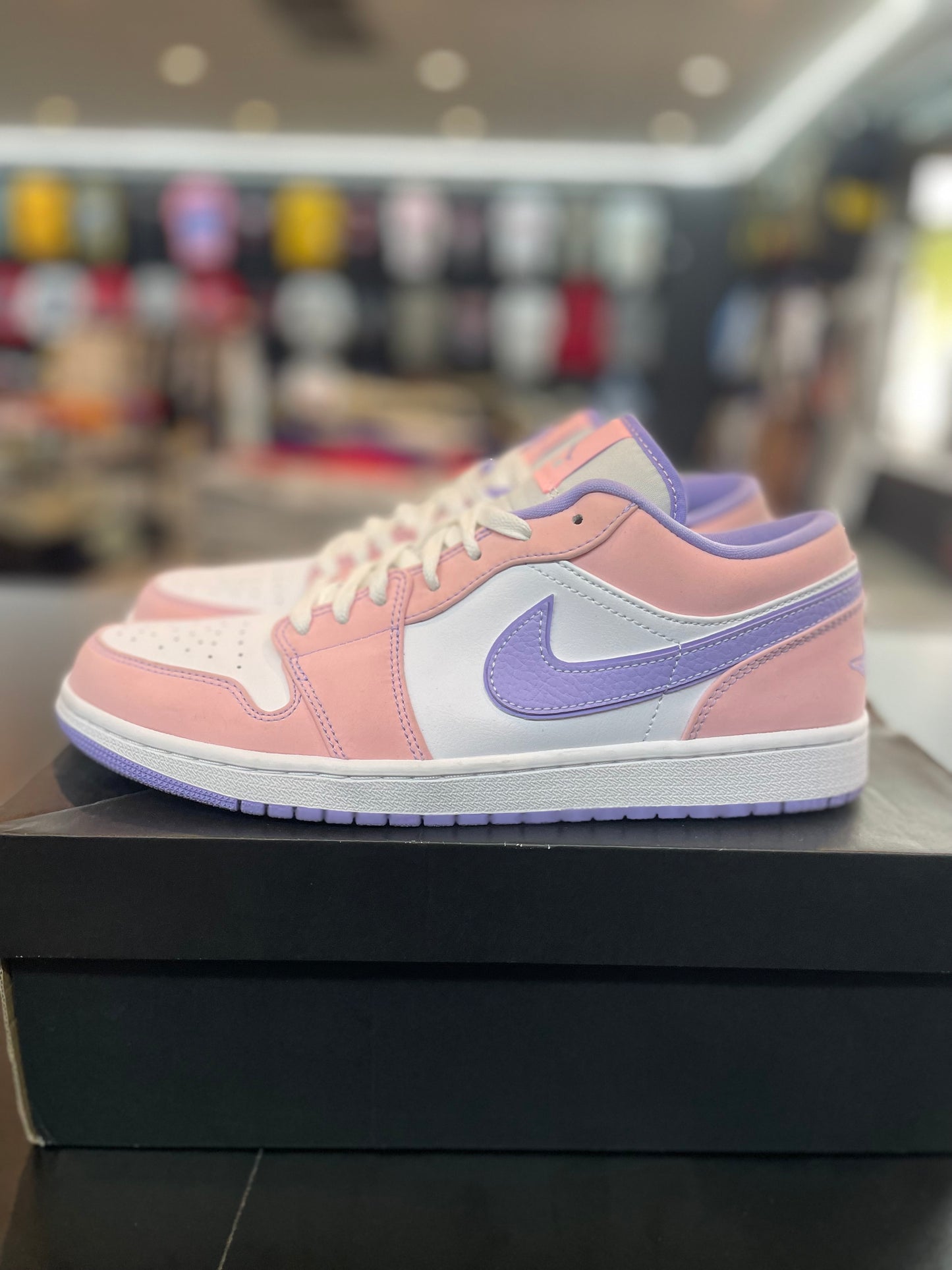 Air Jordan 1 Low “Arctic Punch” *Size 11 Preowned*