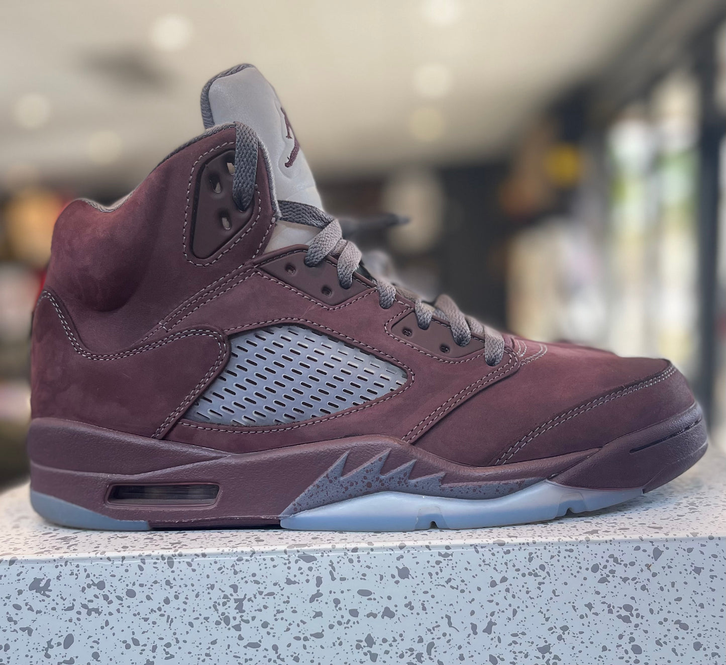 Air Jordan Retro 5 “Burgundy” * Size 10.5 Preowned*